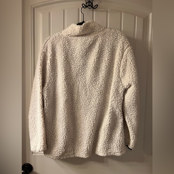 Ivory Ella Sherpa Quarter zip - Picture 2 of 3
